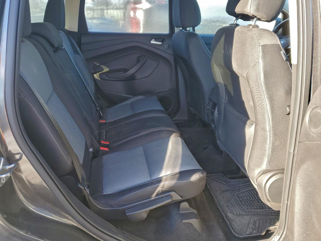 2017 FORD ESCAPE SE photo 11