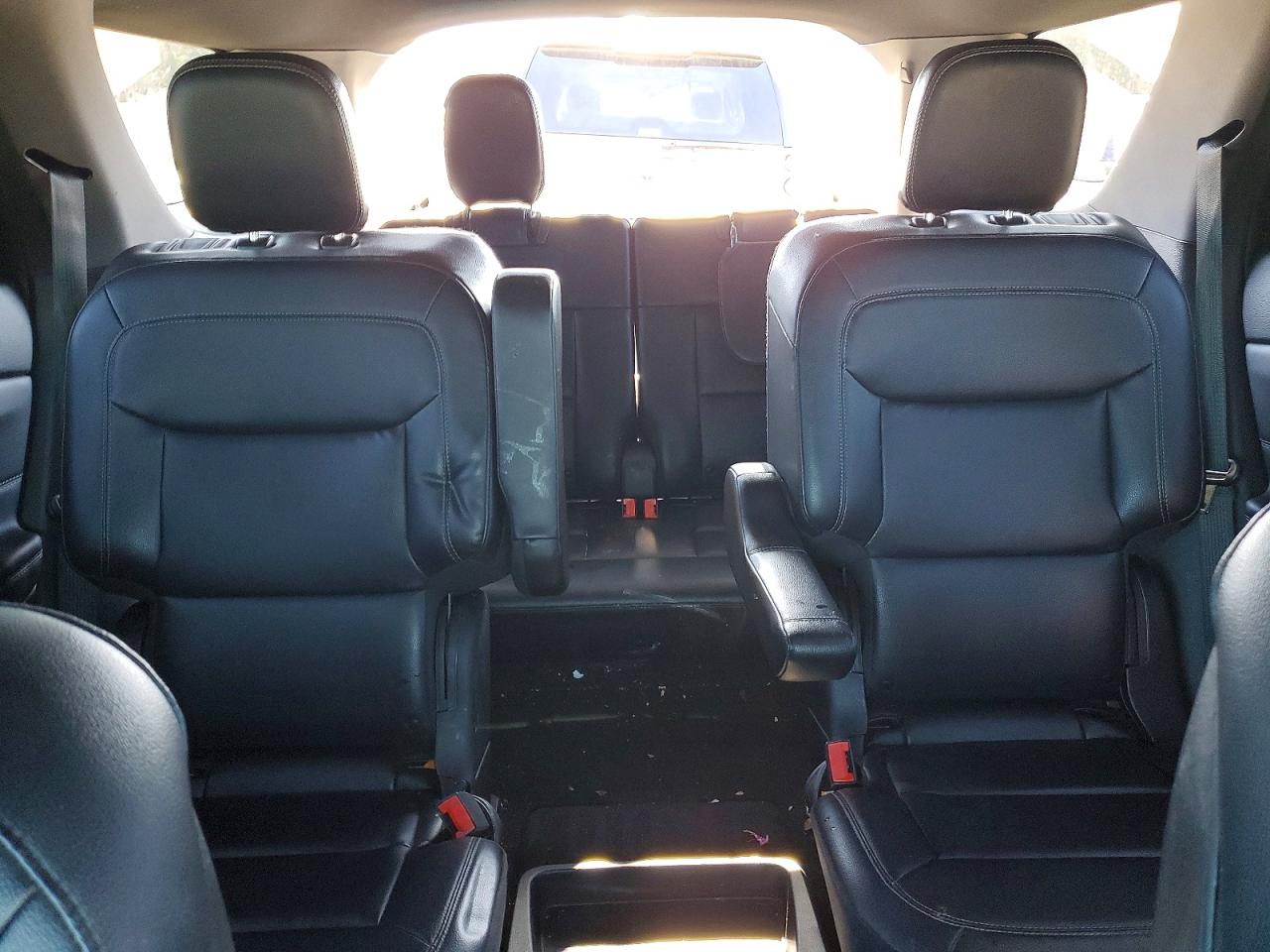 2020 FORD EXPLORER XLT photo 10