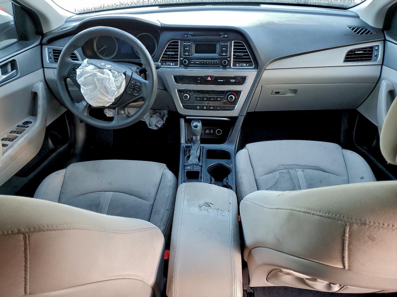 2015 HYUNDAI SONATA SE photo 8