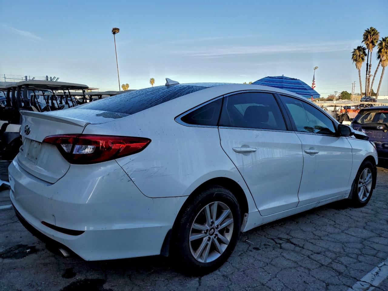2015 HYUNDAI SONATA SE photo 3