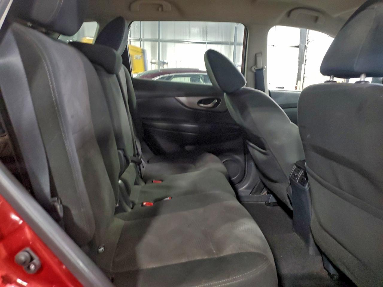 2016 NISSAN ROGUE S photo 11