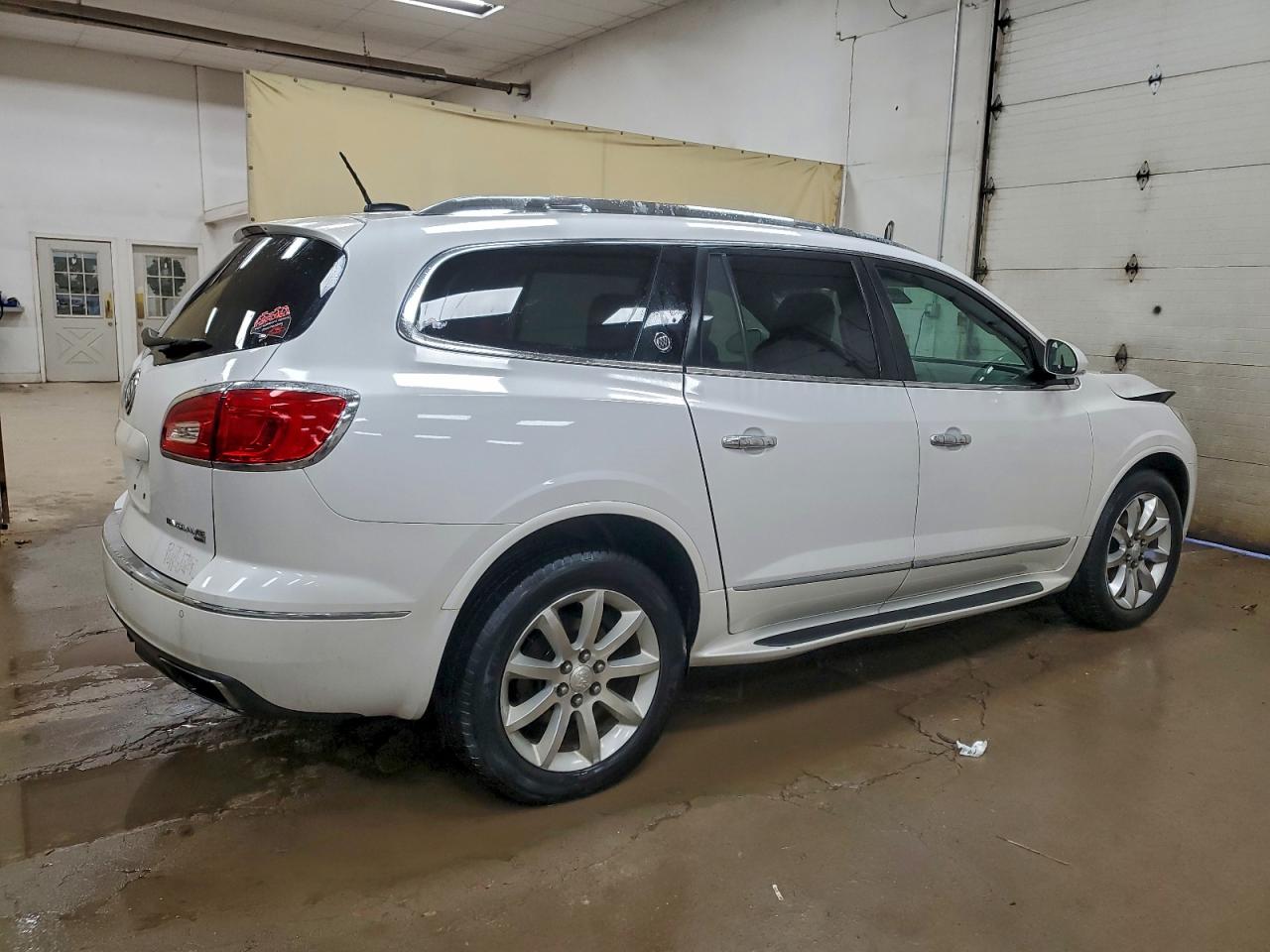 2016 BUICK ENCLAVE photo 3