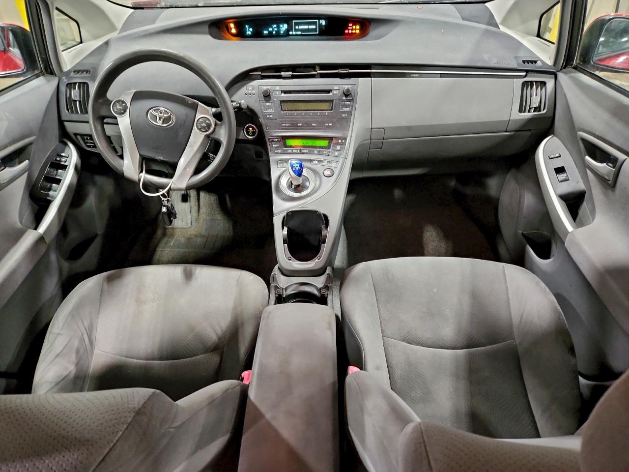 2010 TOYOTA PRIUS II photo 8