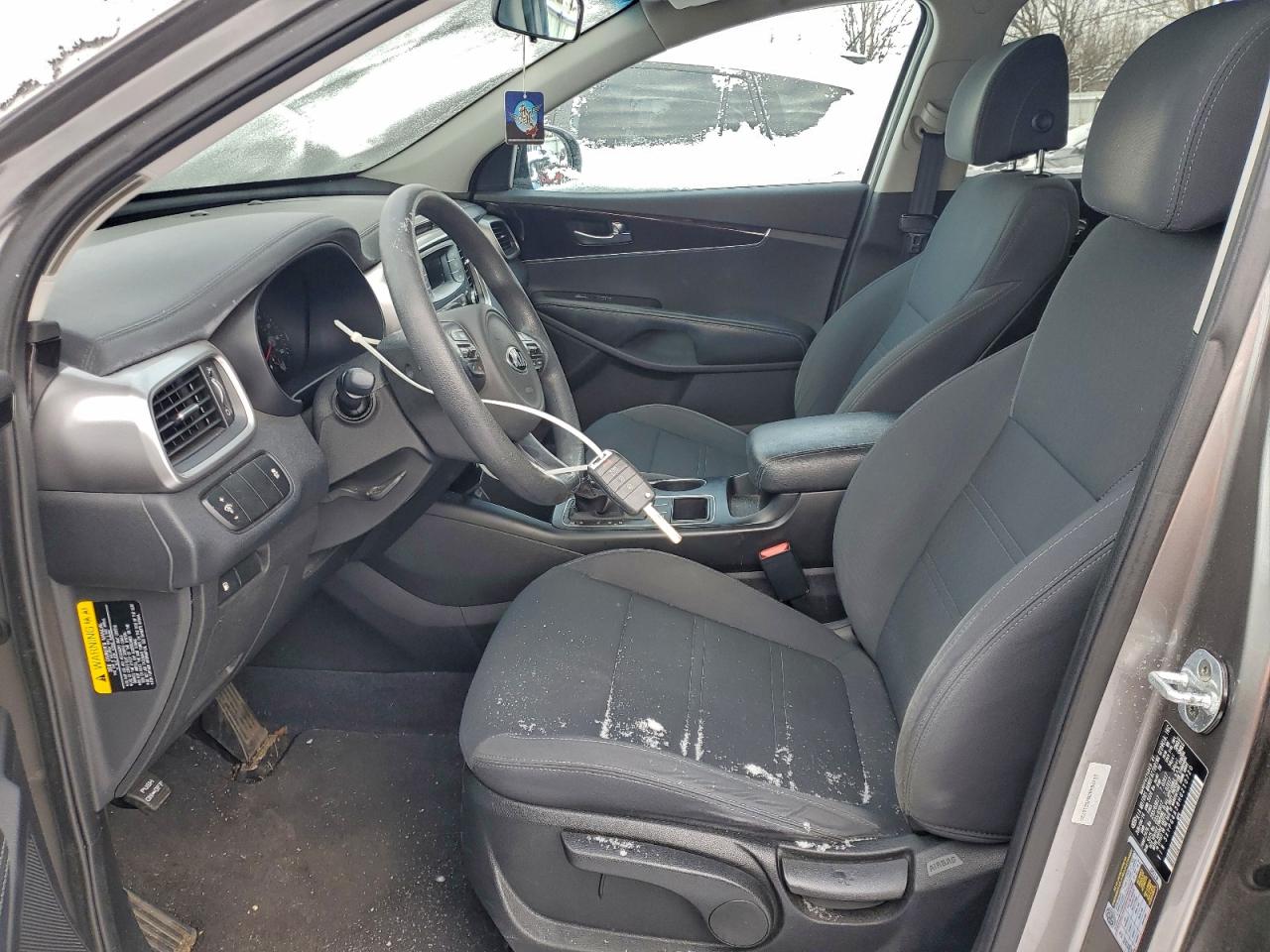 2017 KIA SORENTO LX photo 7
