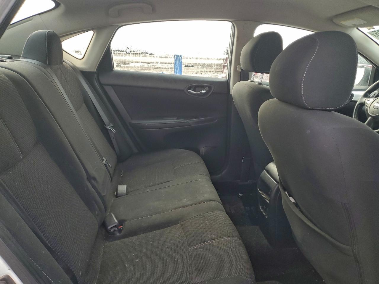 2018 NISSAN SENTRA S photo 10
