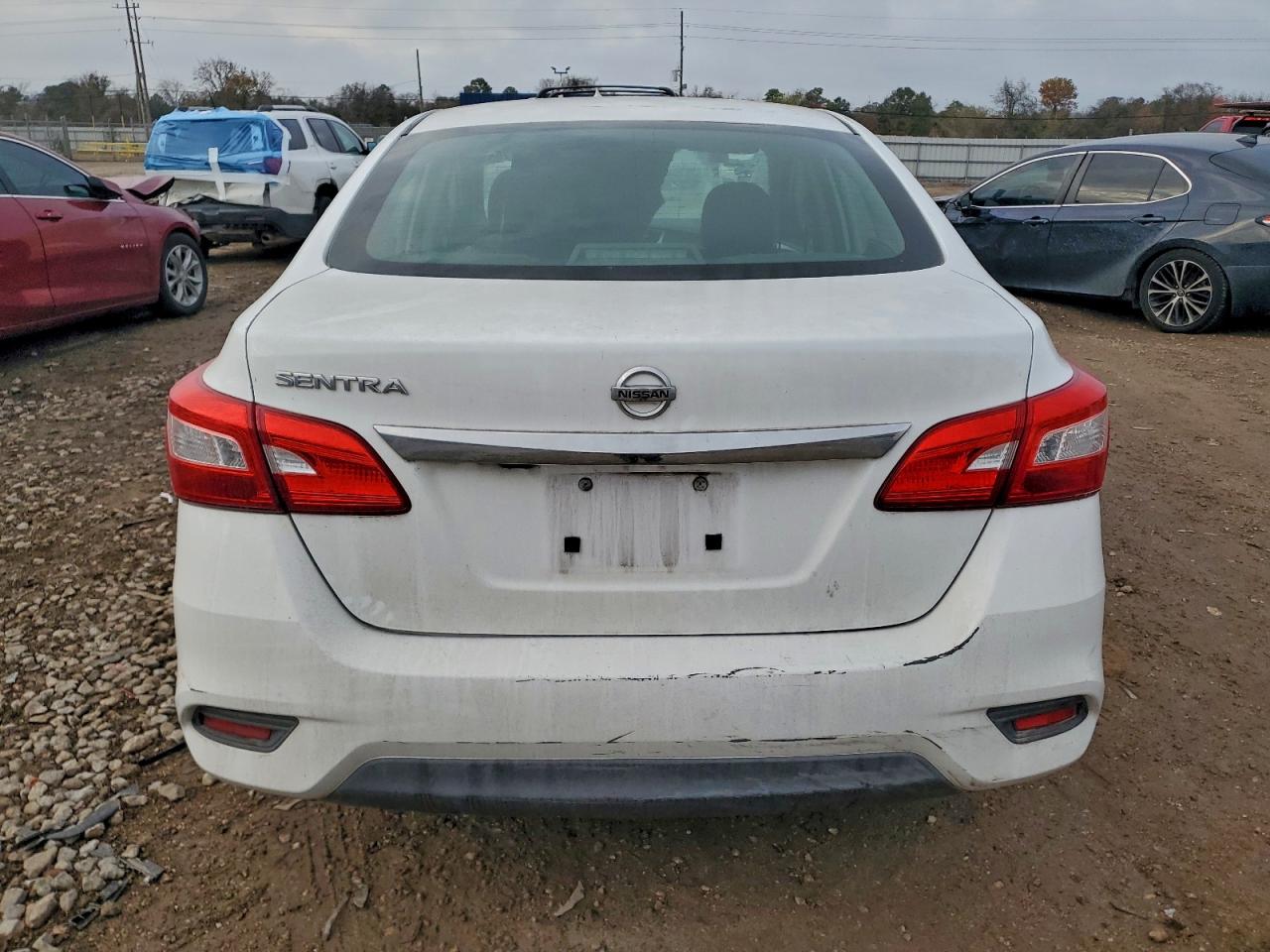 2018 NISSAN SENTRA S photo 6