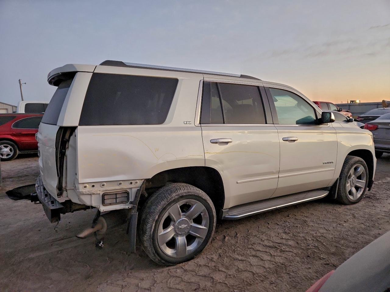 2015 CHEVROLET TAHOE K1500 LTZ photo 3