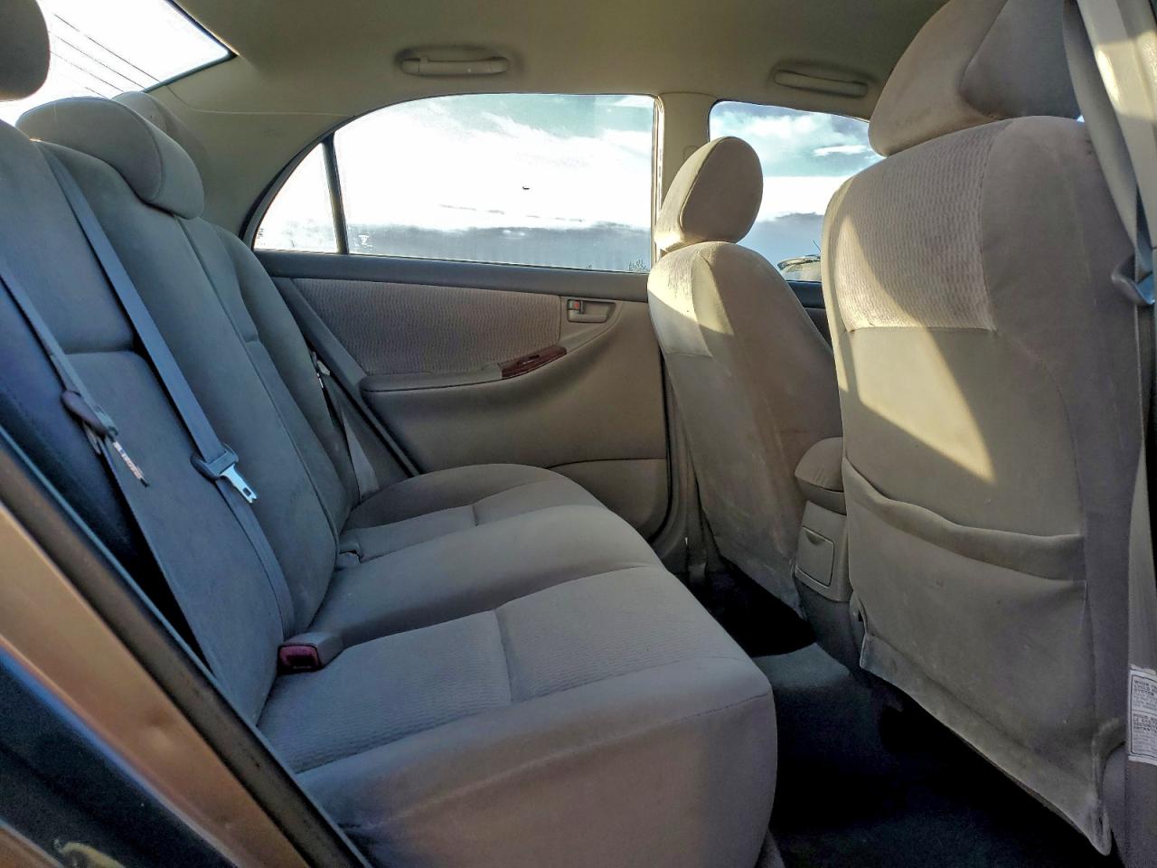 2005 TOYOTA COROLLA CE photo 10
