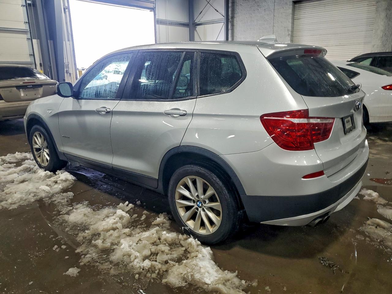 2013 BMW X3 XDRIVE28I photo 2