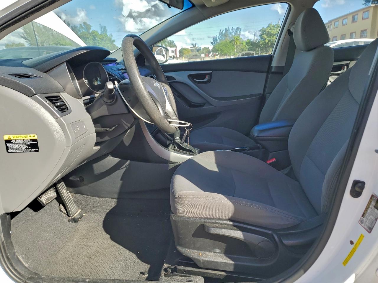 2016 HYUNDAI ELANTRA SE photo 7