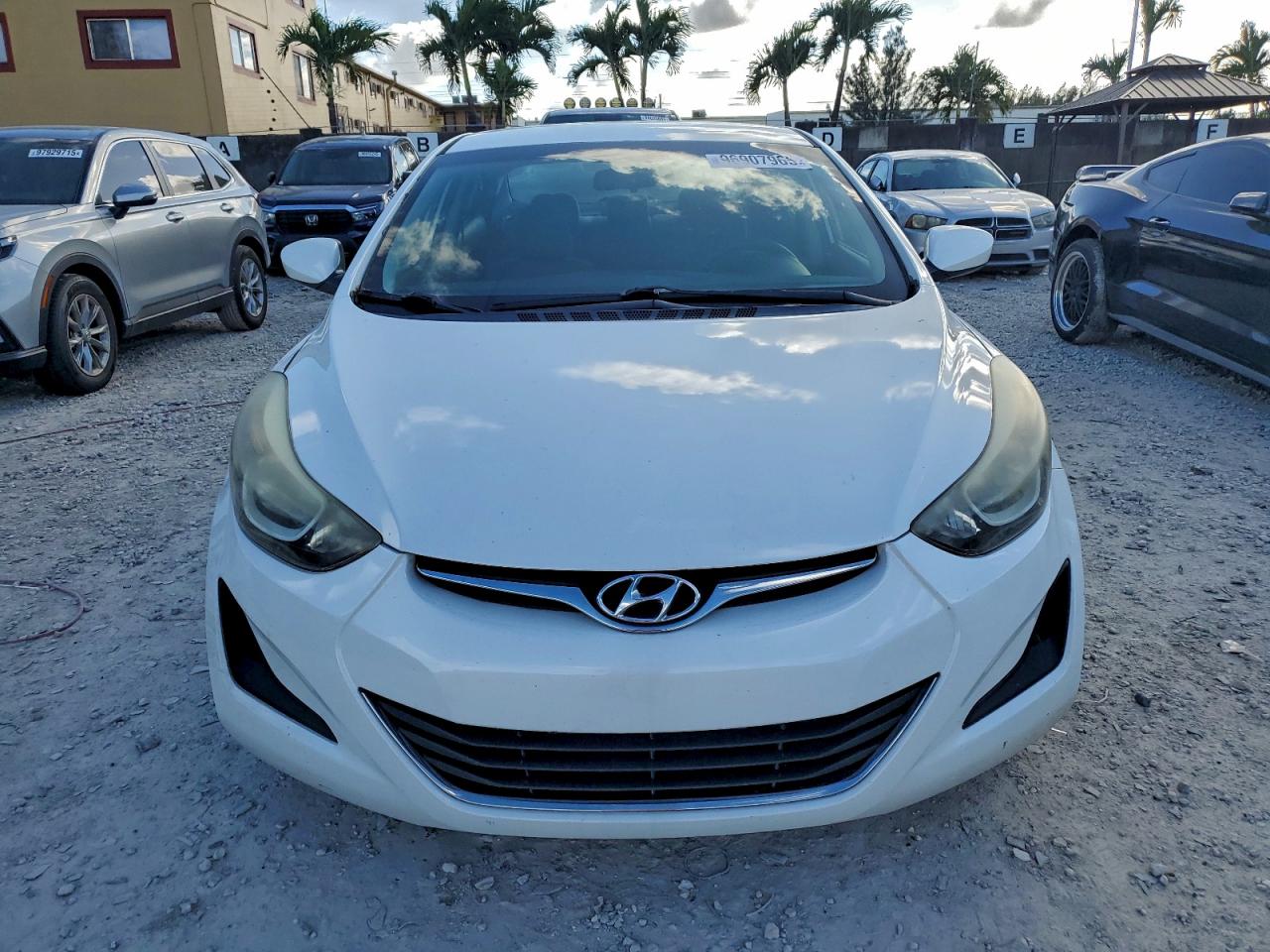 2016 HYUNDAI ELANTRA SE photo 5
