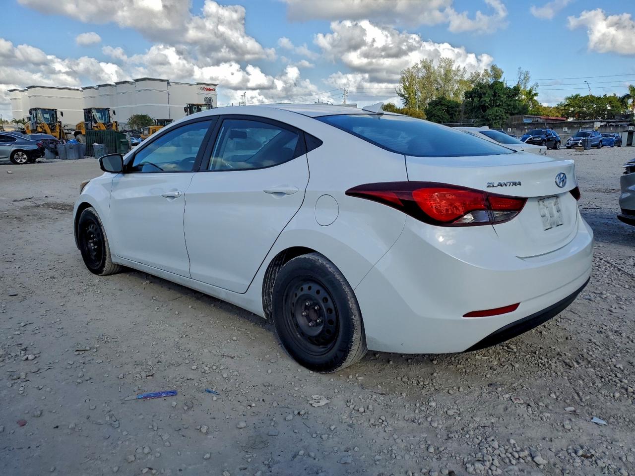 2016 HYUNDAI ELANTRA SE photo 2