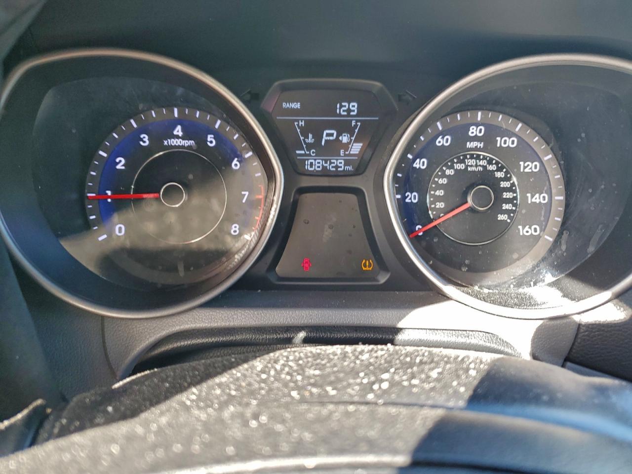 2016 HYUNDAI ELANTRA SE photo 9