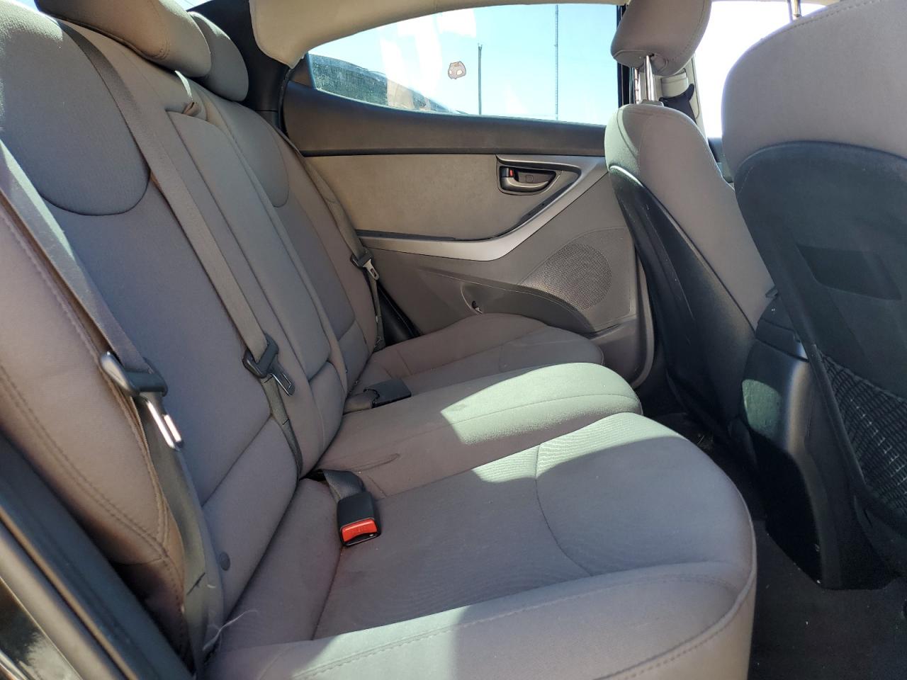 2016 HYUNDAI ELANTRA SE photo 10