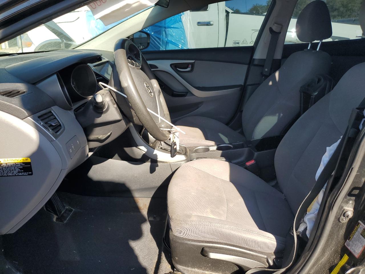 2016 HYUNDAI ELANTRA SE photo 7