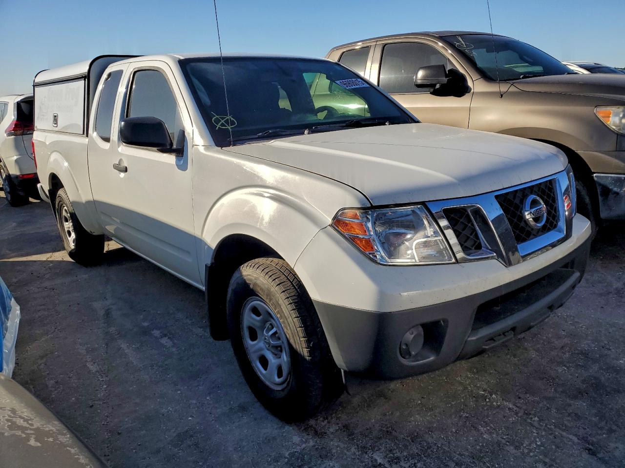 2019 NISSAN FRONTIER S photo 4