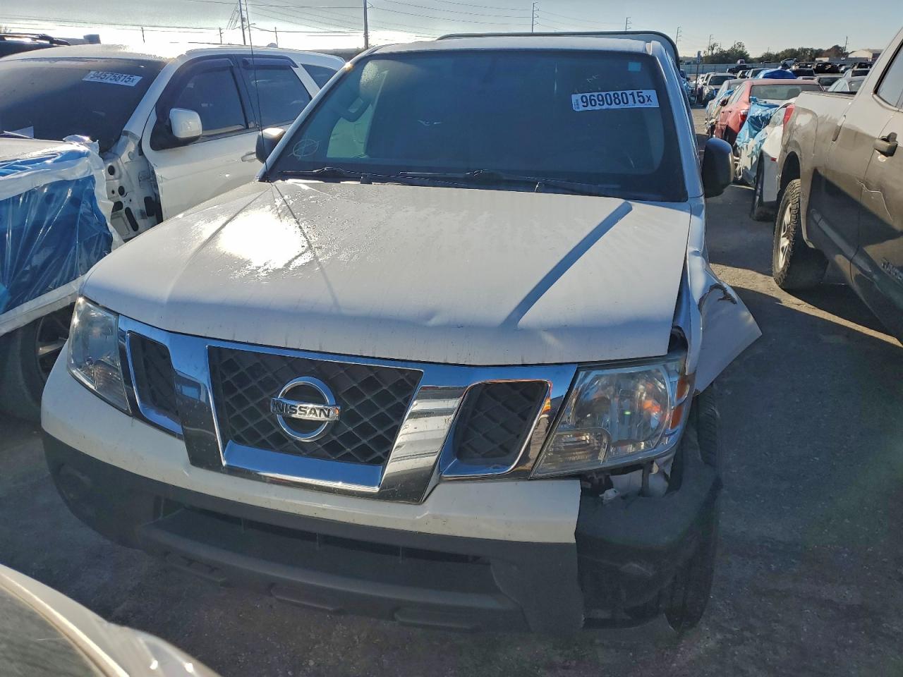 2019 NISSAN FRONTIER S photo 5