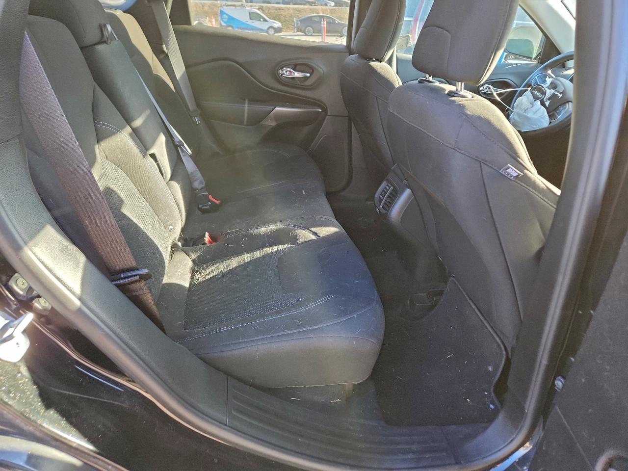 2019 JEEP CHEROKEE LATITUDE photo 11
