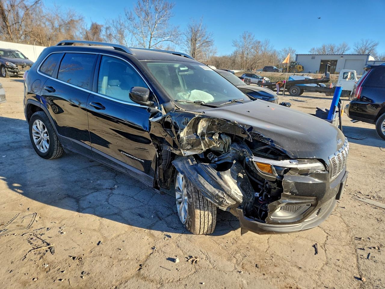 2019 JEEP CHEROKEE LATITUDE photo 4