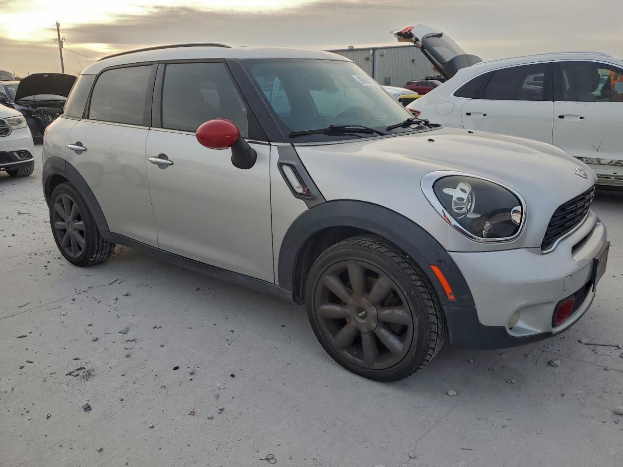 2012 MINI COOPER S COUNTRYMAN photo 4