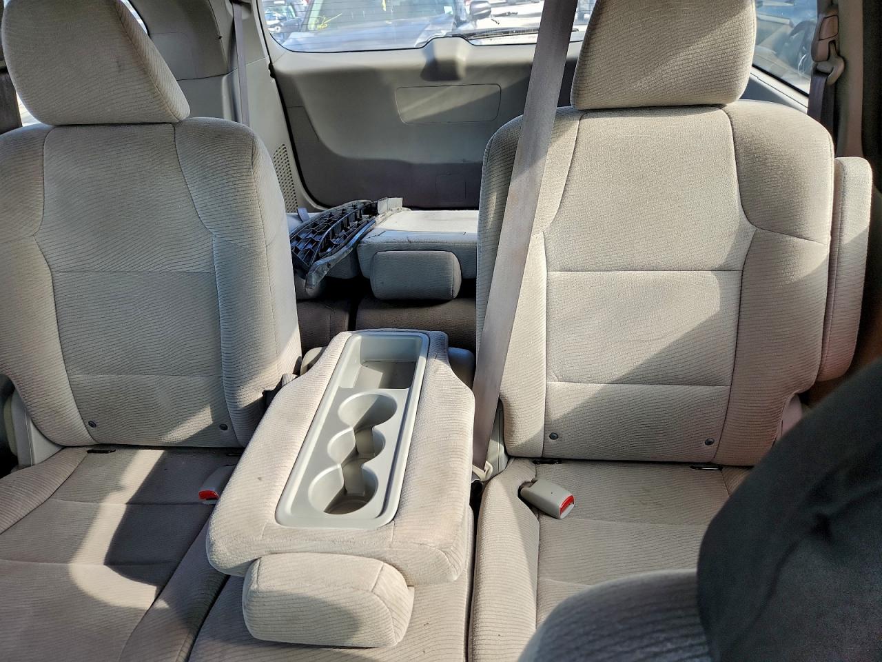 2012 HONDA ODYSSEY EX photo 10