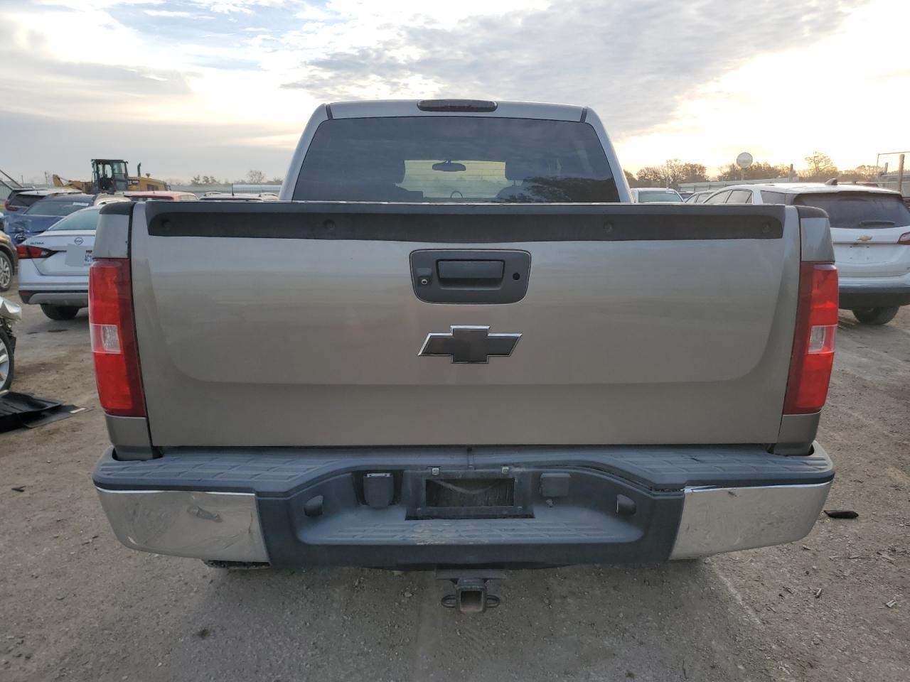 2007 CHEVROLET SILVERADO K1500 CREW CAB photo 6