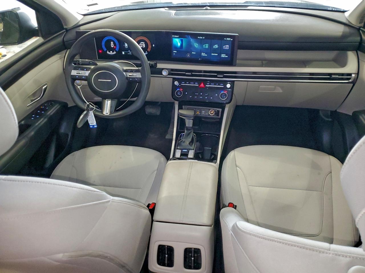 2025 HYUNDAI TUCSON SEL photo 8