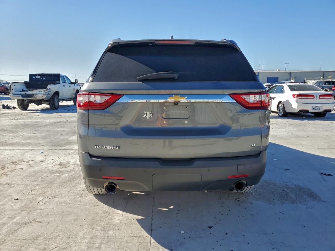 2020 CHEVROLET TRAVERSE LT photo 6