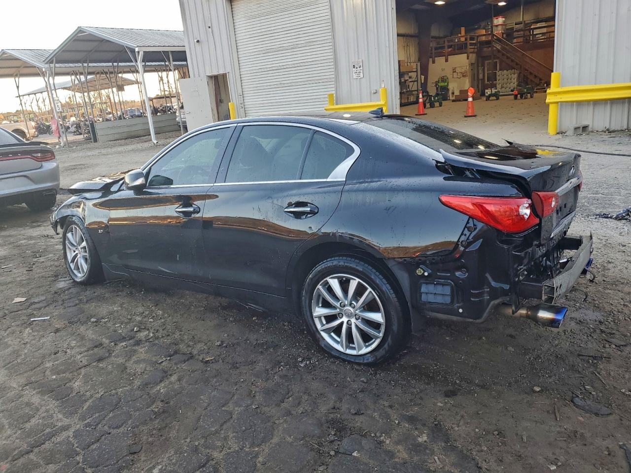 2015 INFINITI Q50 BASE photo 2