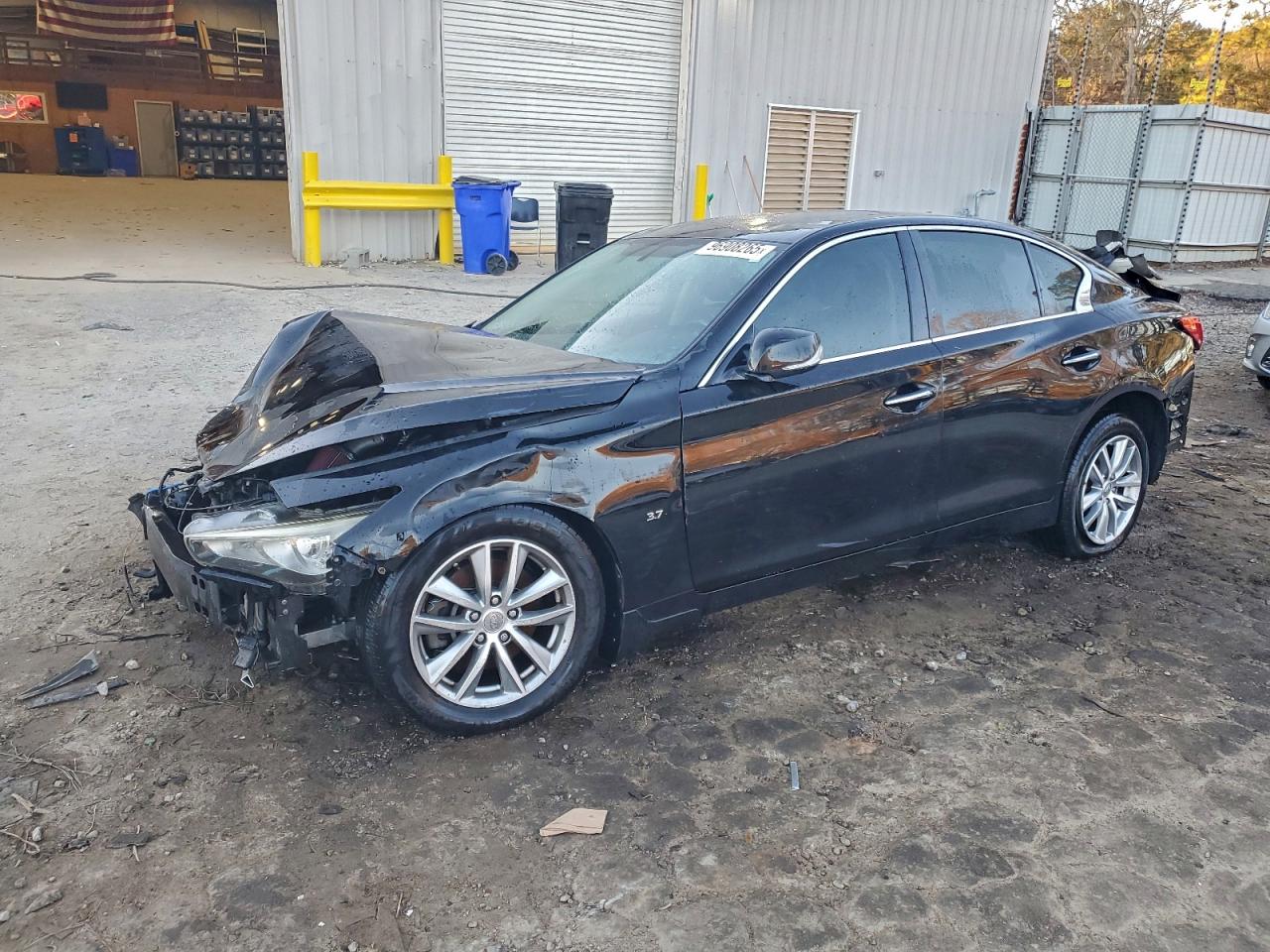 2015 INFINITI Q50