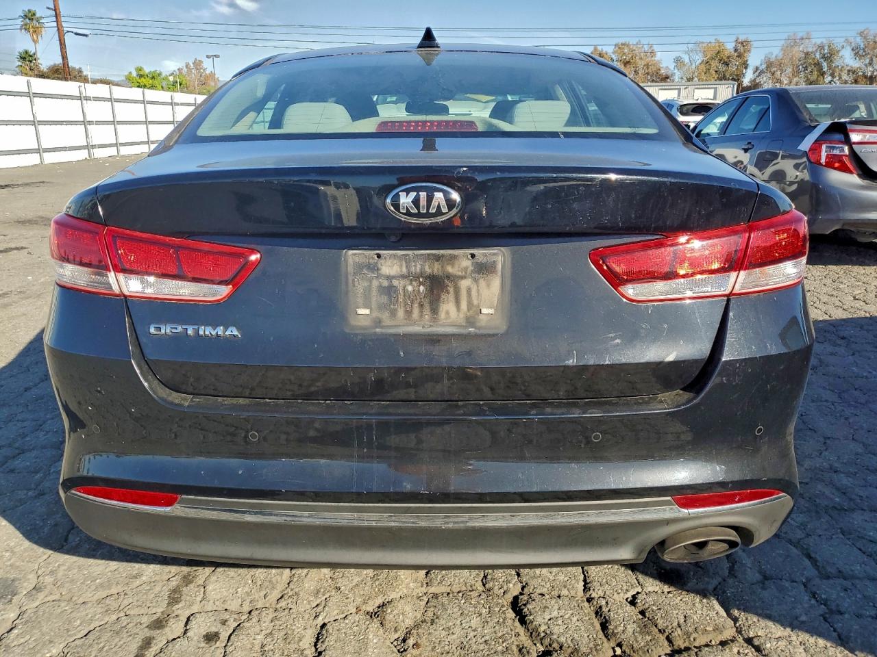 2018 KIA OPTIMA LX photo 6