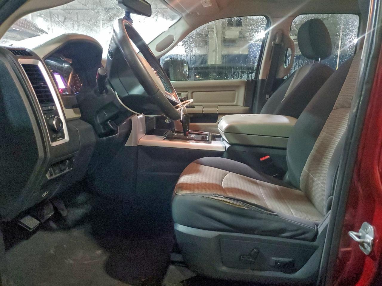 2011 DODGE RAM 1500 photo 7