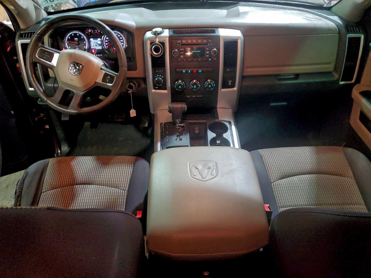 2011 DODGE RAM 1500 photo 8