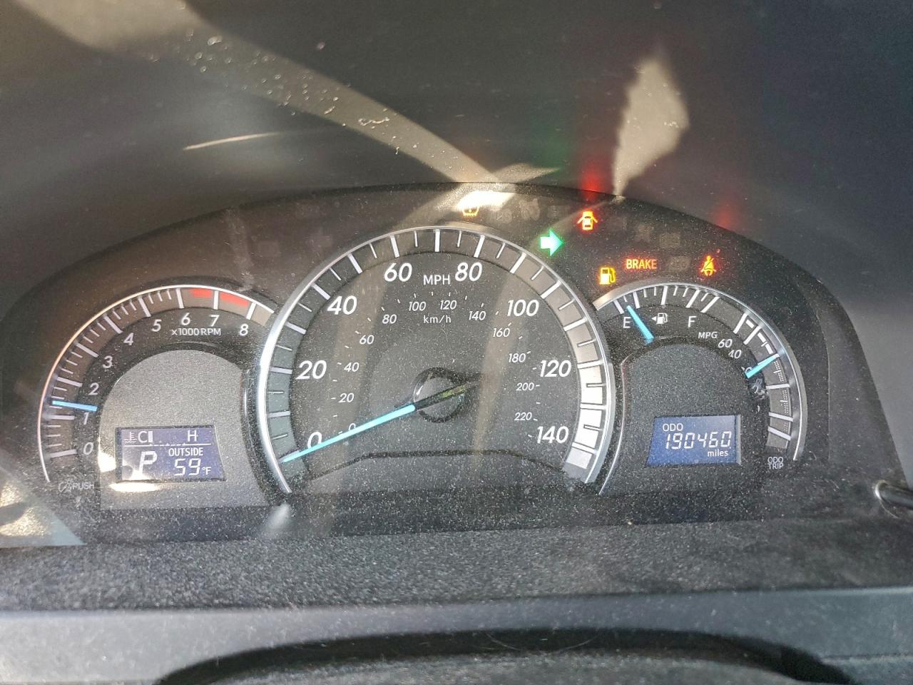 2013 TOYOTA CAMRY L photo 9
