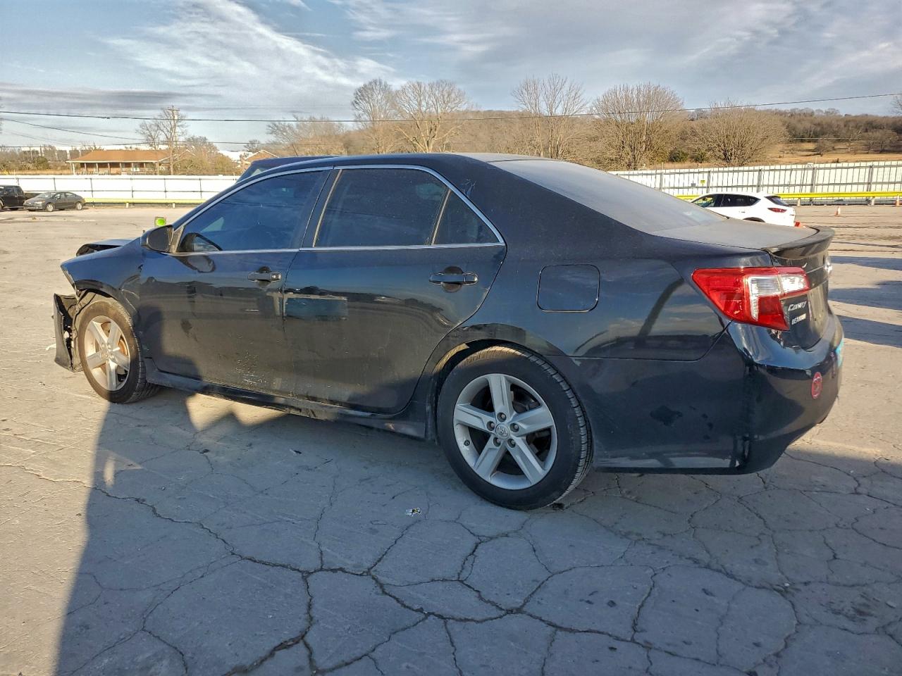 2013 TOYOTA CAMRY L photo 2