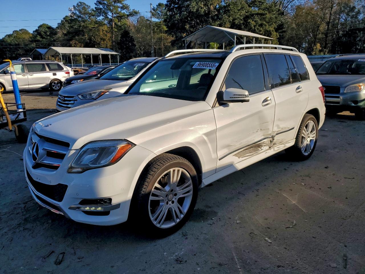 2015 MERCEDES-BENZ GLK