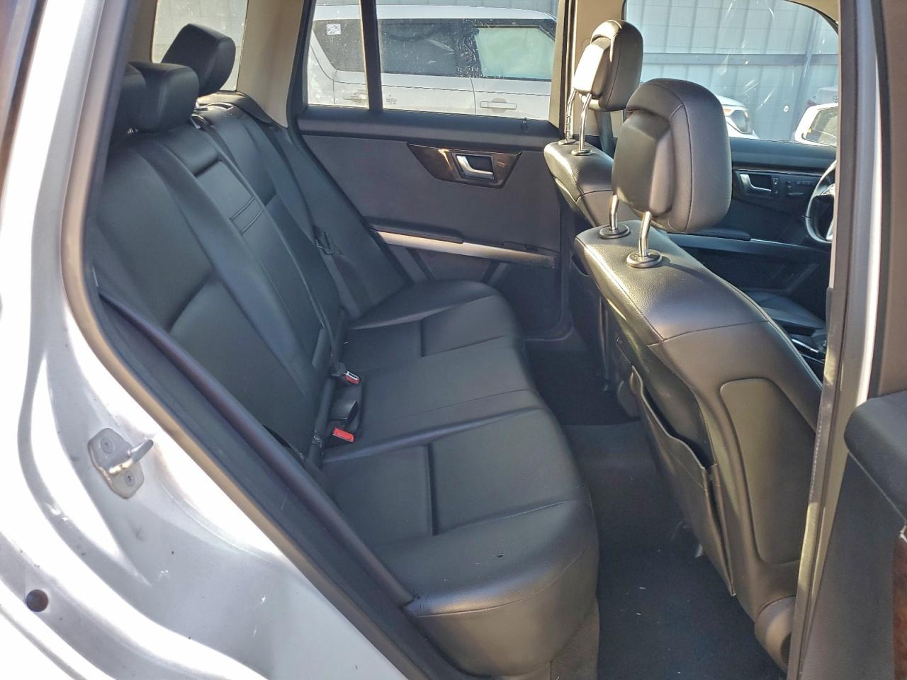 2015 MERCEDES-BENZ GLK 350 photo 11