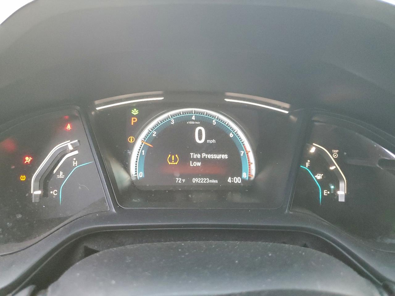 2020 HONDA CIVIC LX photo 9