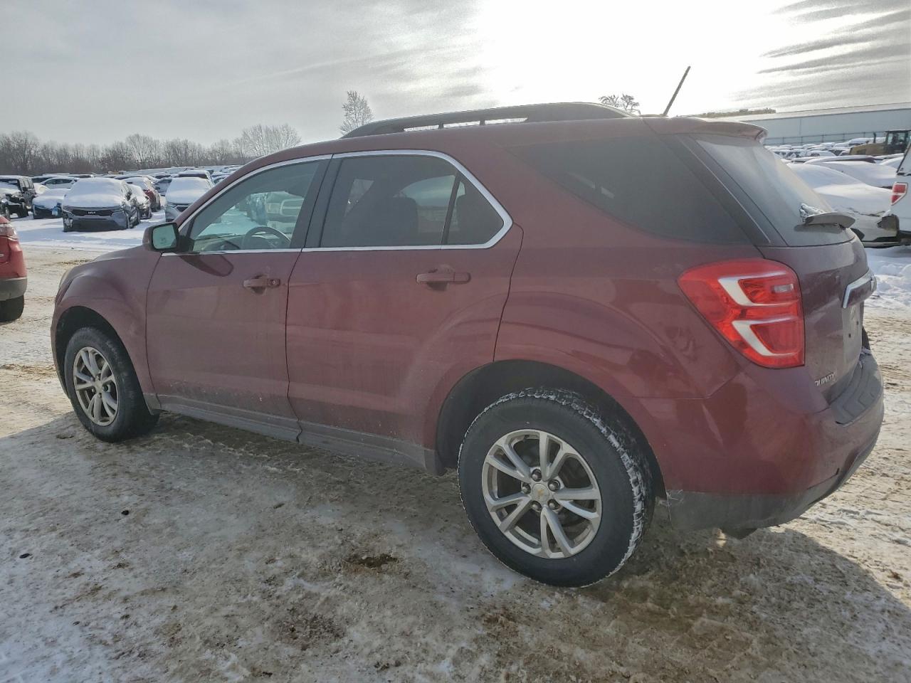 2017 CHEVROLET EQUINOX LT photo 2
