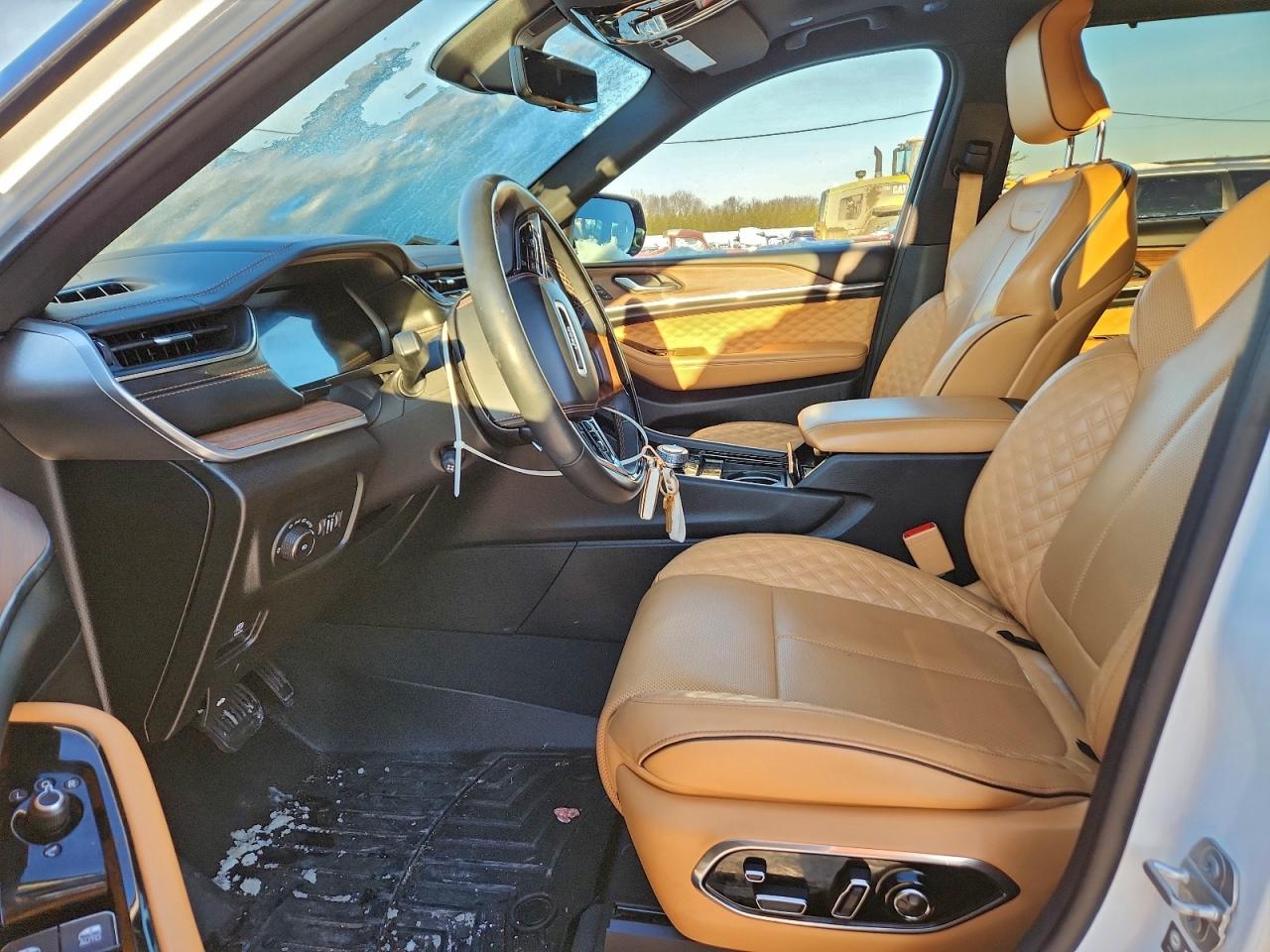 2022 JEEP GRAND CHEROKEE L SUMMIT photo 7