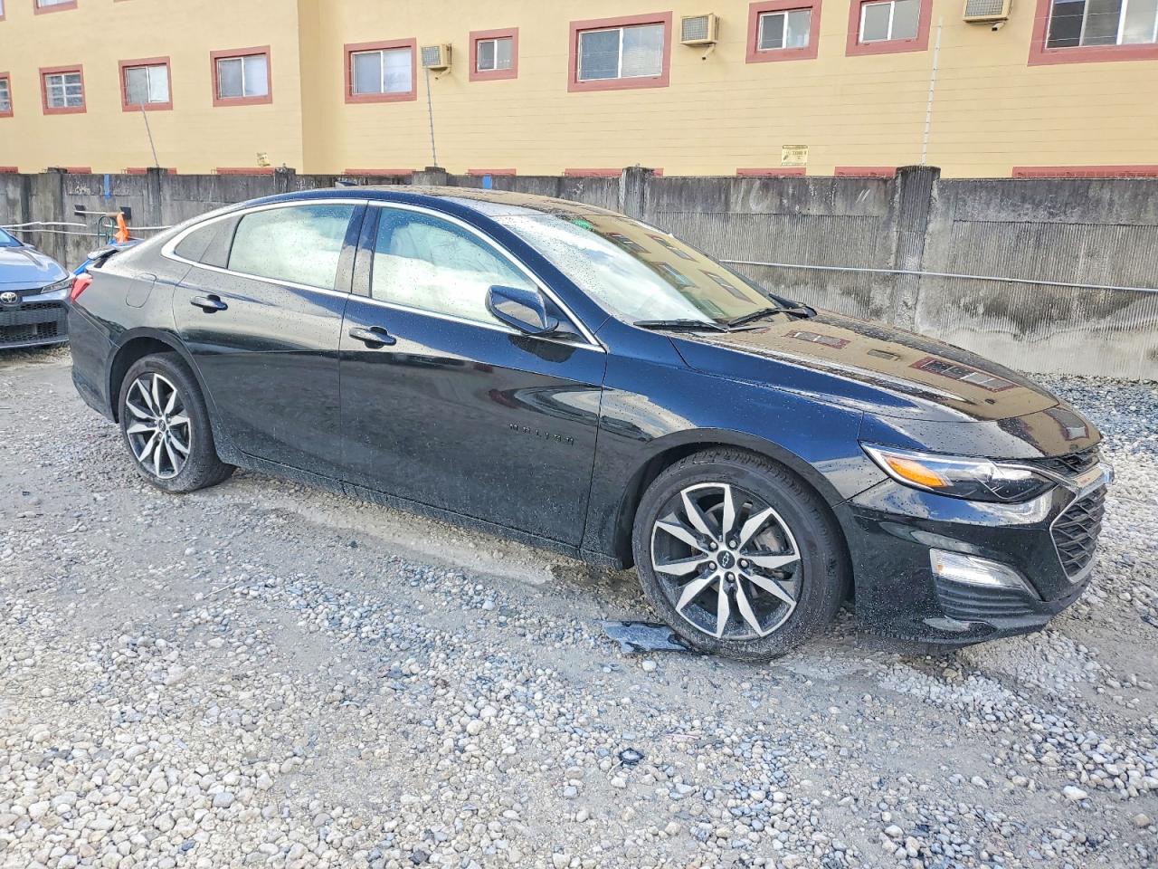 2024 CHEVROLET MALIBU RS photo 4