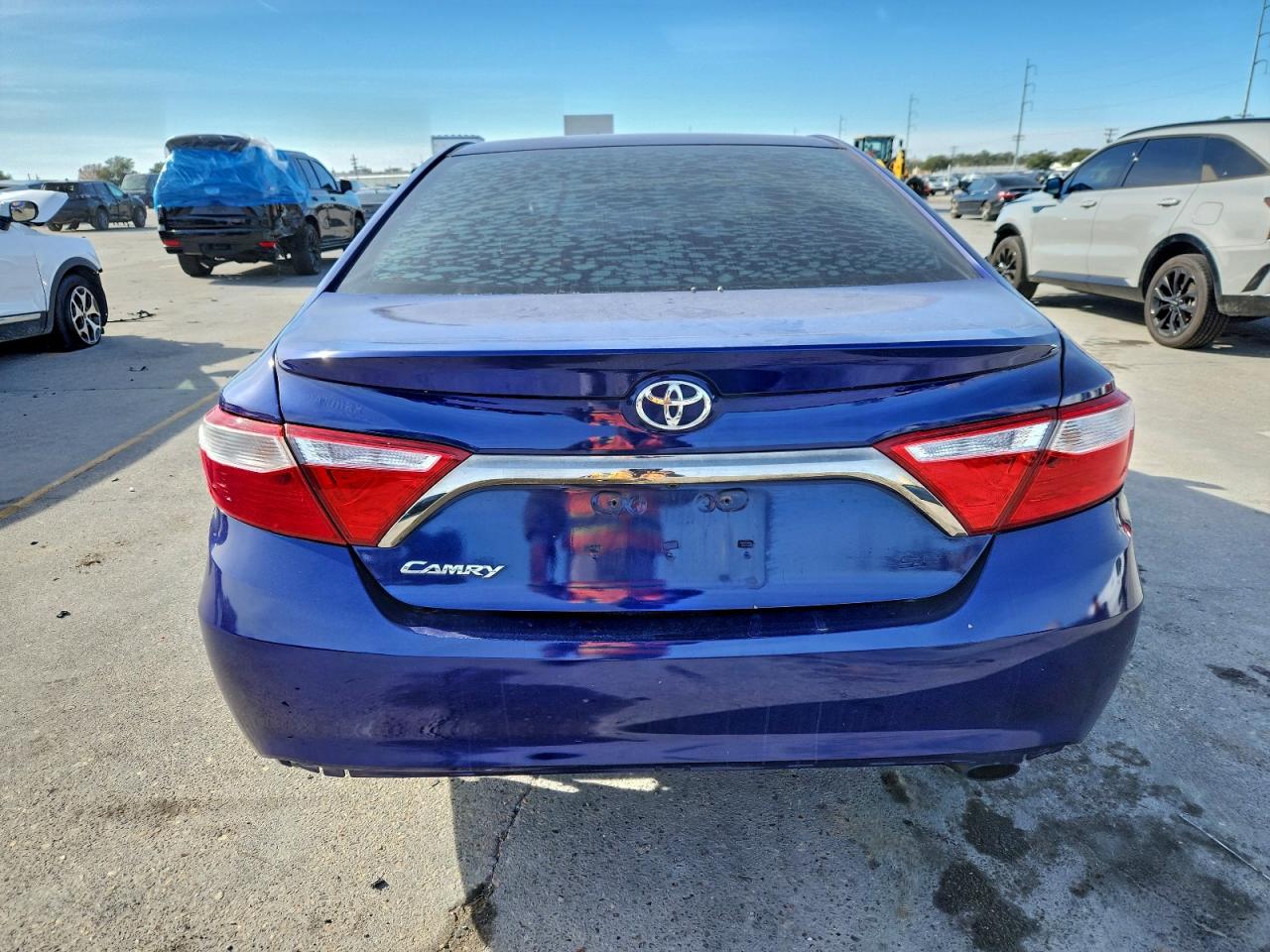 2016 TOYOTA CAMRY LE photo 6