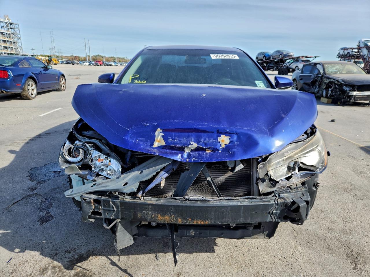 2016 TOYOTA CAMRY LE photo 5