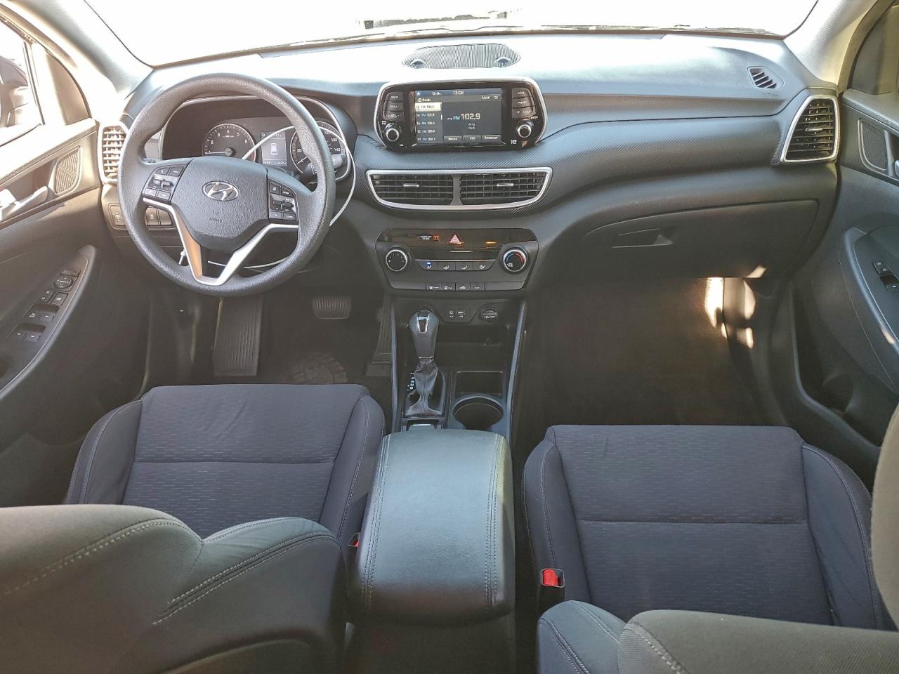 2019 HYUNDAI TUCSON SE photo 8