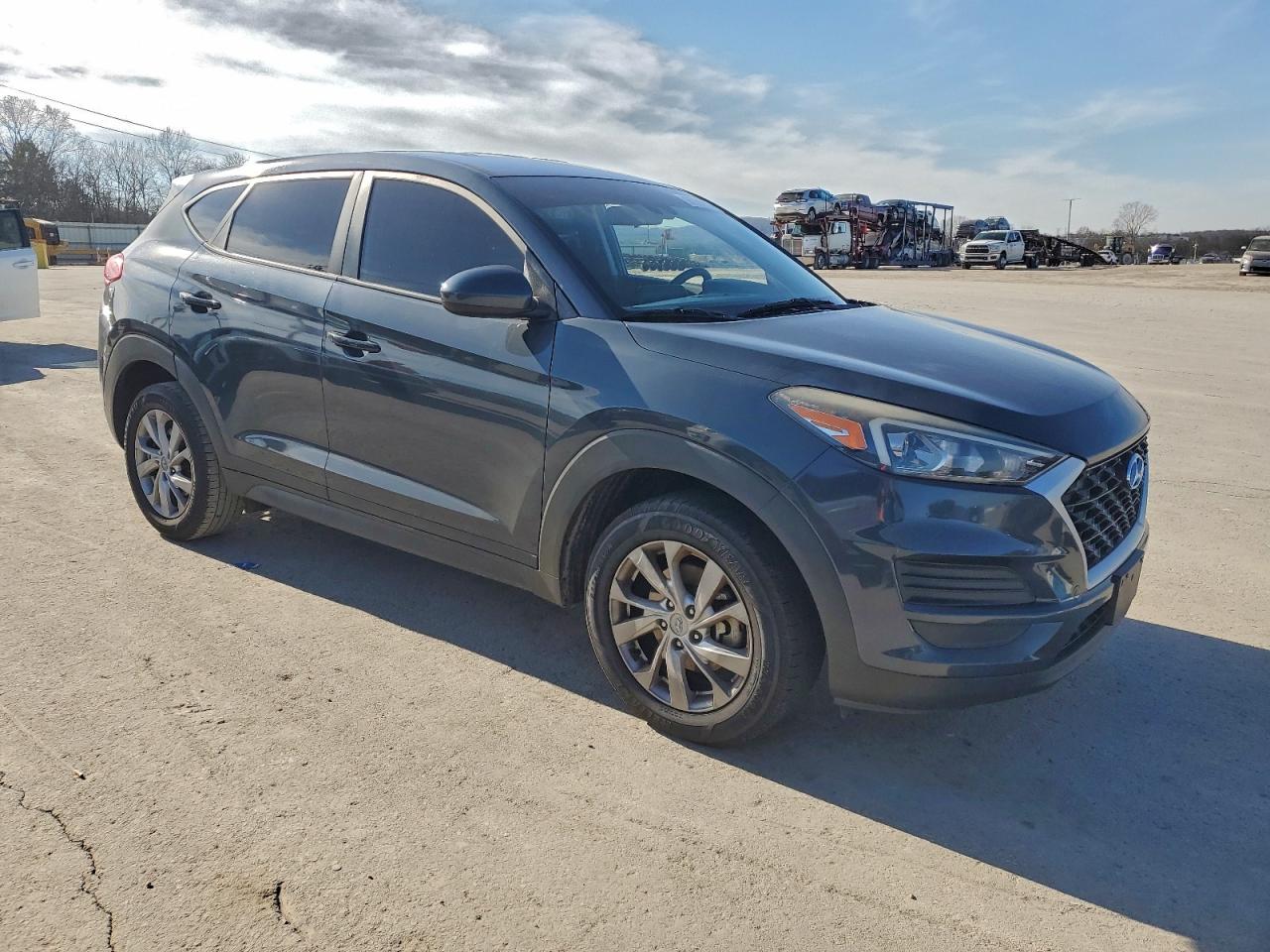 2019 HYUNDAI TUCSON SE photo 4