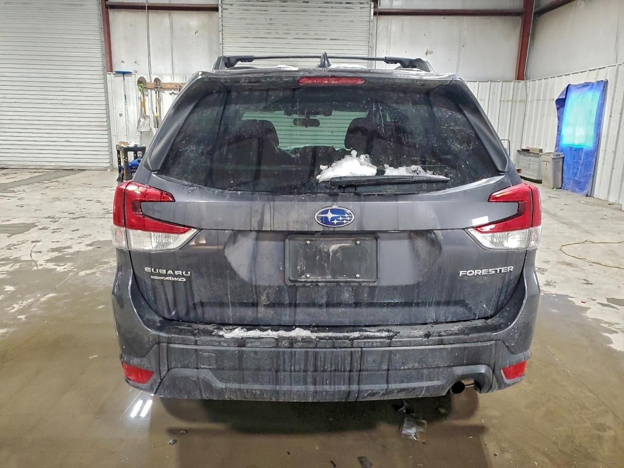 2021 SUBARU FORESTER PREMIUM photo 6