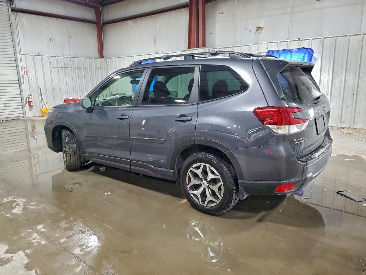2021 SUBARU FORESTER PREMIUM photo 2