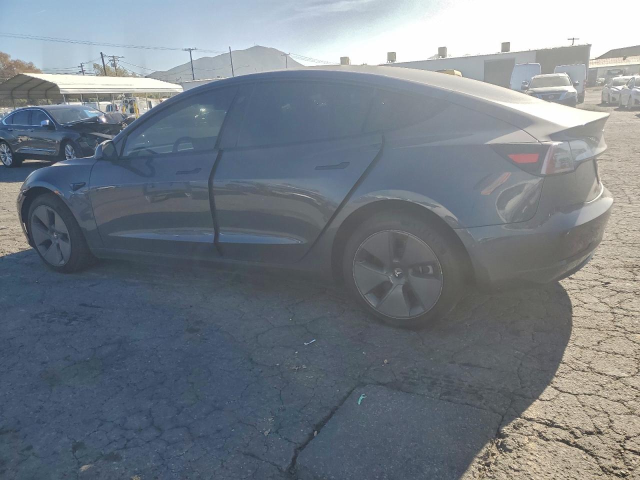 2022 TESLA MODEL 3 photo 2