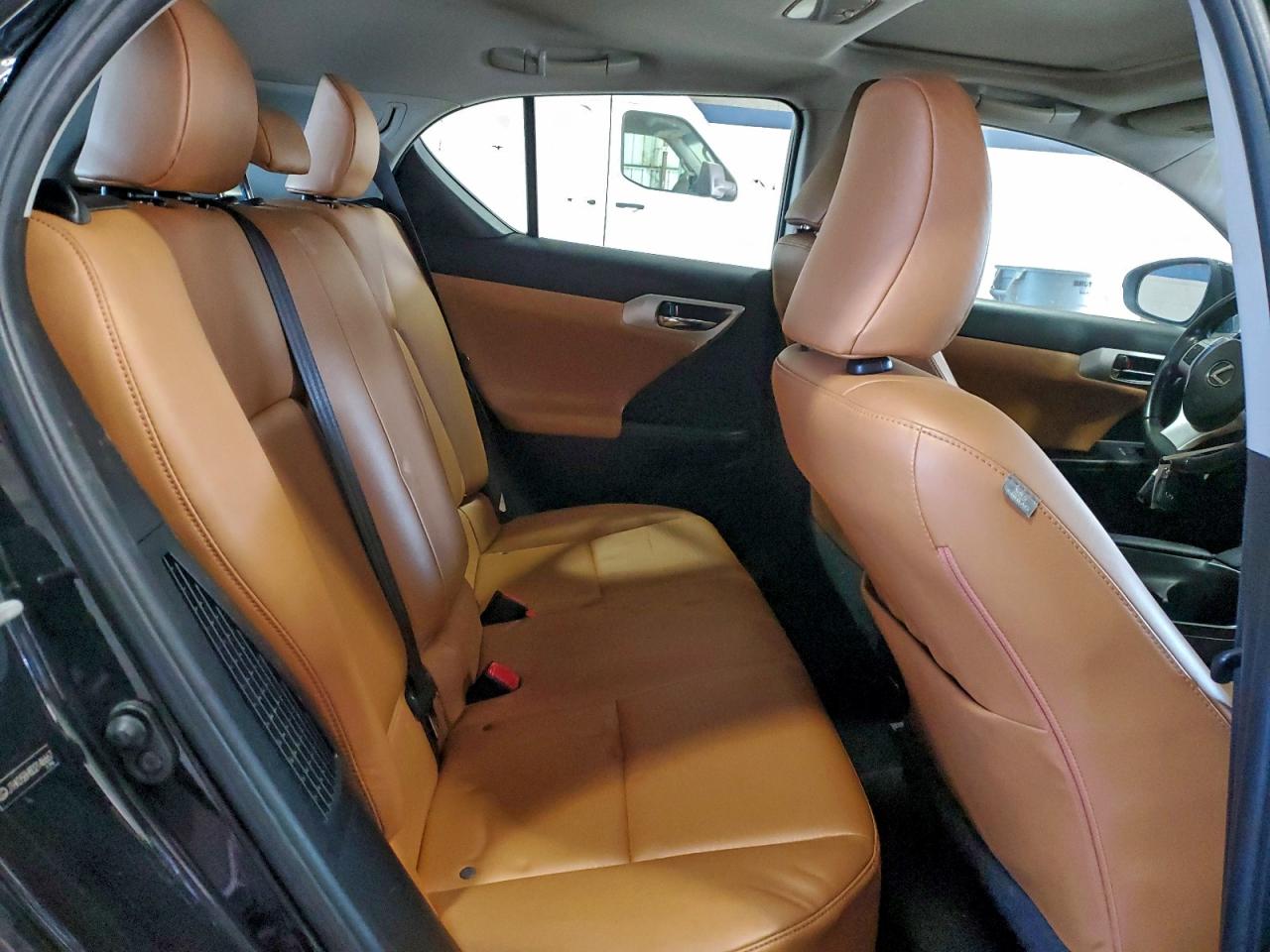 2013 LEXUS CT 200 photo 10