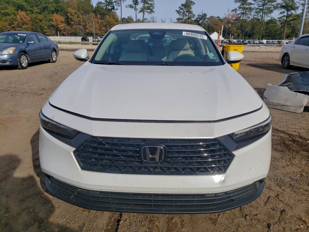 2025 HONDA ACCORD LX photo 5
